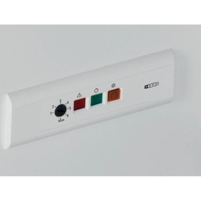Hotpoint CS2A300HFA1 118cm Chest Freezer  - White