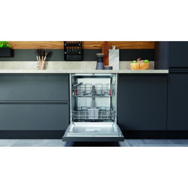 Hotpoint H3BL626XUK Integrated Dishwasher