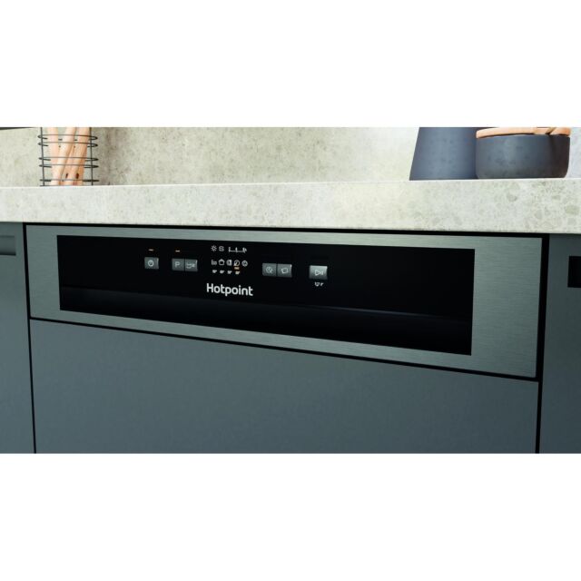Hotpoint H3BL626XUK Integrated Dishwasher