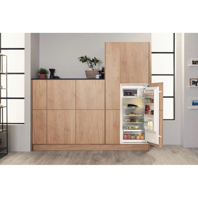 Hotpoint HSZ12A2D1 Built-In Tall Fridge with Icebox