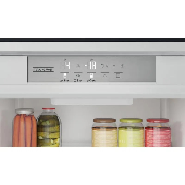 Hotpoint HTC18T532 Built-In Total No Frost Fridge Freezer