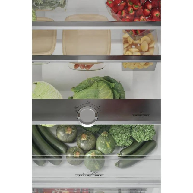 Hotpoint HTC18T532 Built-In Total No Frost Fridge Freezer