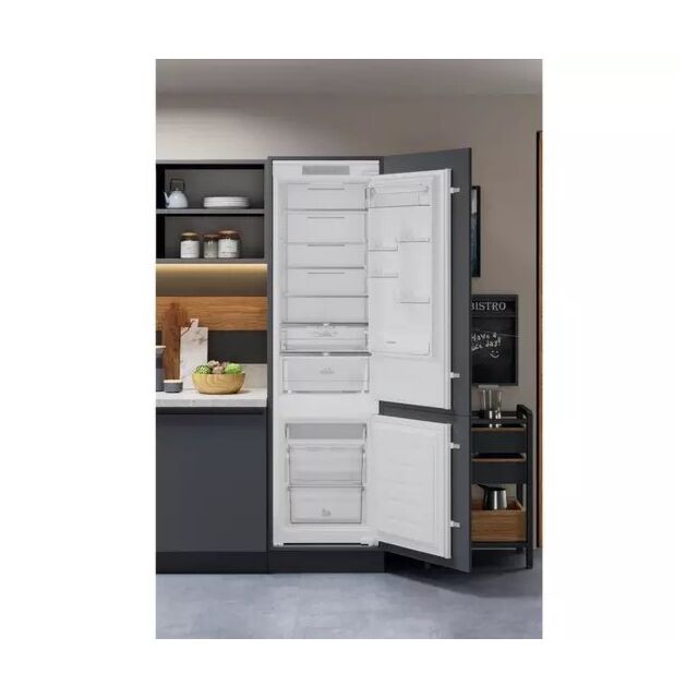 Hotpoint HTC20T321 54cm 70/30 Total No Frost Integrated Fridge Freezer - Sliding Hinge