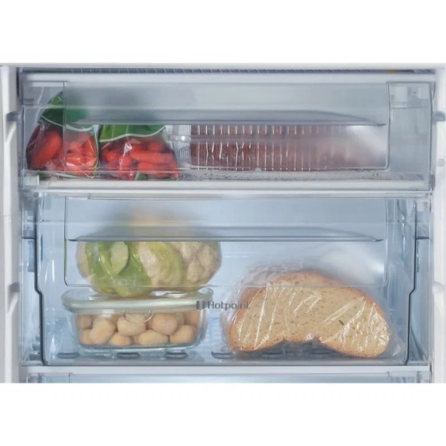 Hotpoint HZA1UK1 59.6cm Built In Static Undercounter Freezer - White