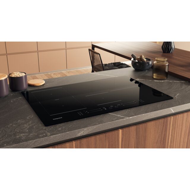 Hotpoint TS6477CCPNE 77cm CleanProtect Induction Hob - Black