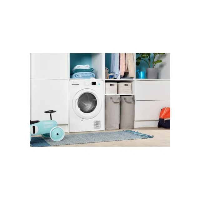 Indesit YTM1071R 7kg Heat Pump Tumble Dryer in White