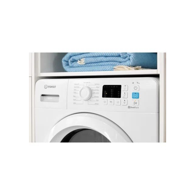 Indesit YTM1071R 7kg Heat Pump Tumble Dryer in White