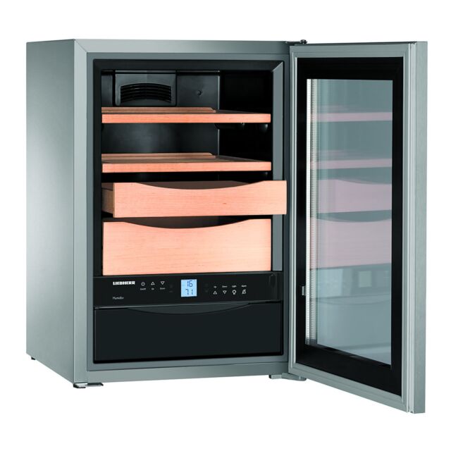 Liebherr ZKES453 Cigar Cabinet, 2 shelves, 2 presentation boxes