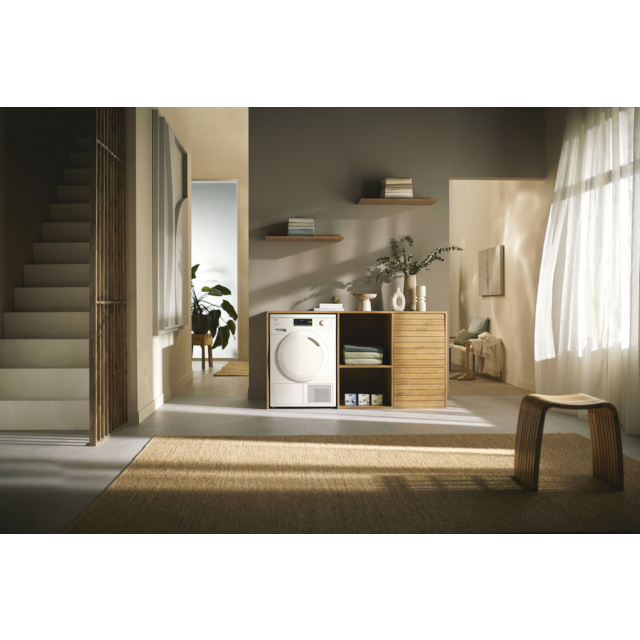 Miele TEA525 8kg Heat Pump Tumble Dryer White