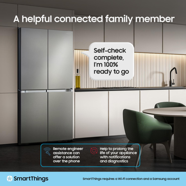 Samsung RS90F64EEFEU 60/40 No Frost Fridge Freezer Black