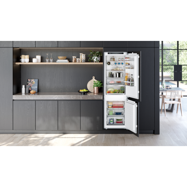 Siemens KI86NVSE0G 177x54 NoFrost bottom freezer, LED light, XXL Freshbox drawer, hyperFresh Chiller