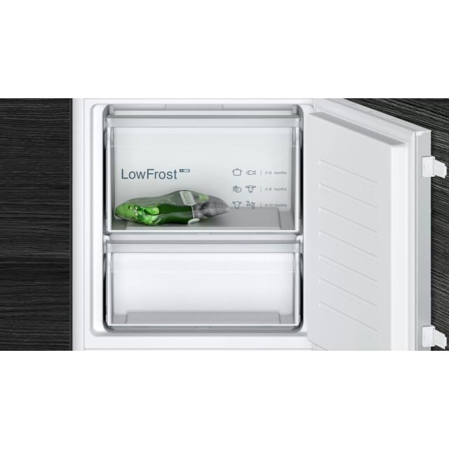 Siemens KI87VNSE0G 54.1 70/30 Integrated Low Frost Fridge Freezer